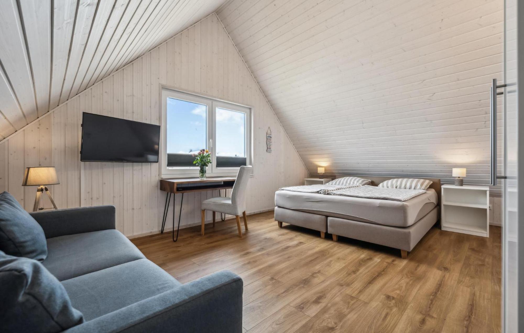 Awesome Home In Ostseeresort Olpenitz With Sauna ภายนอก รูปภาพ